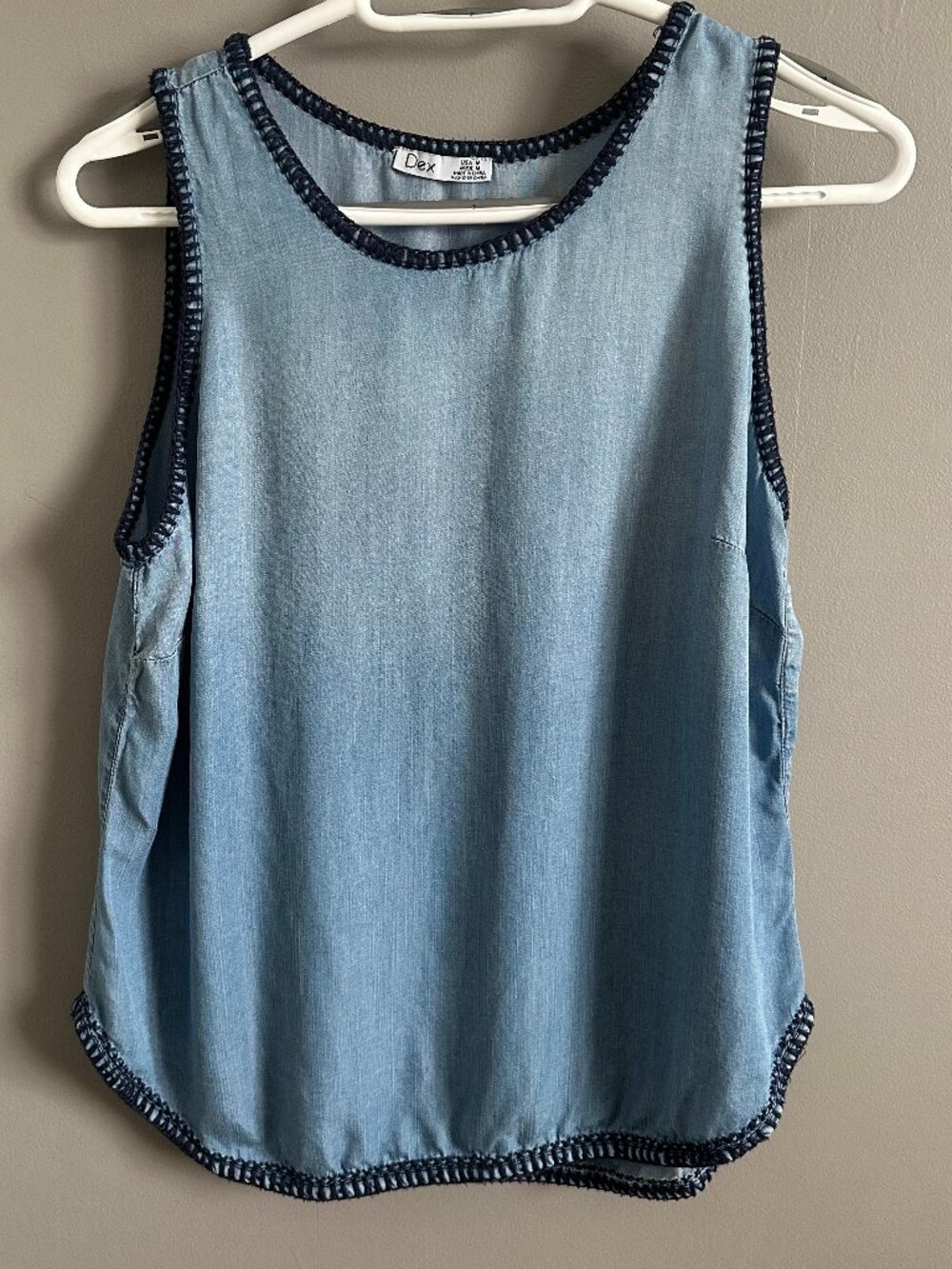 DEX Light Wash Tencel Chambray Sleeveless Top Braided Trim Tank Women's M